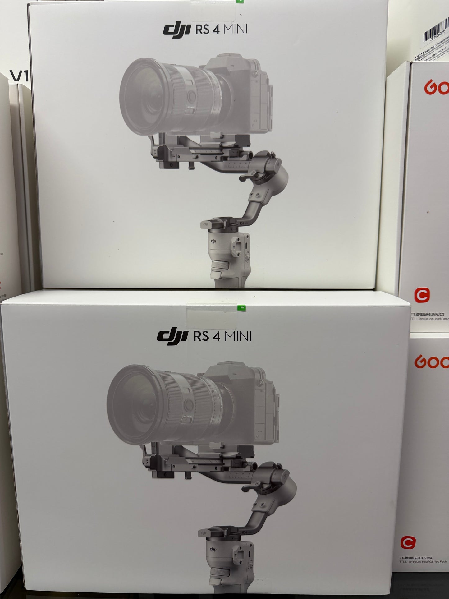 DJI RS 4 Mini Gimbal Stabilizer