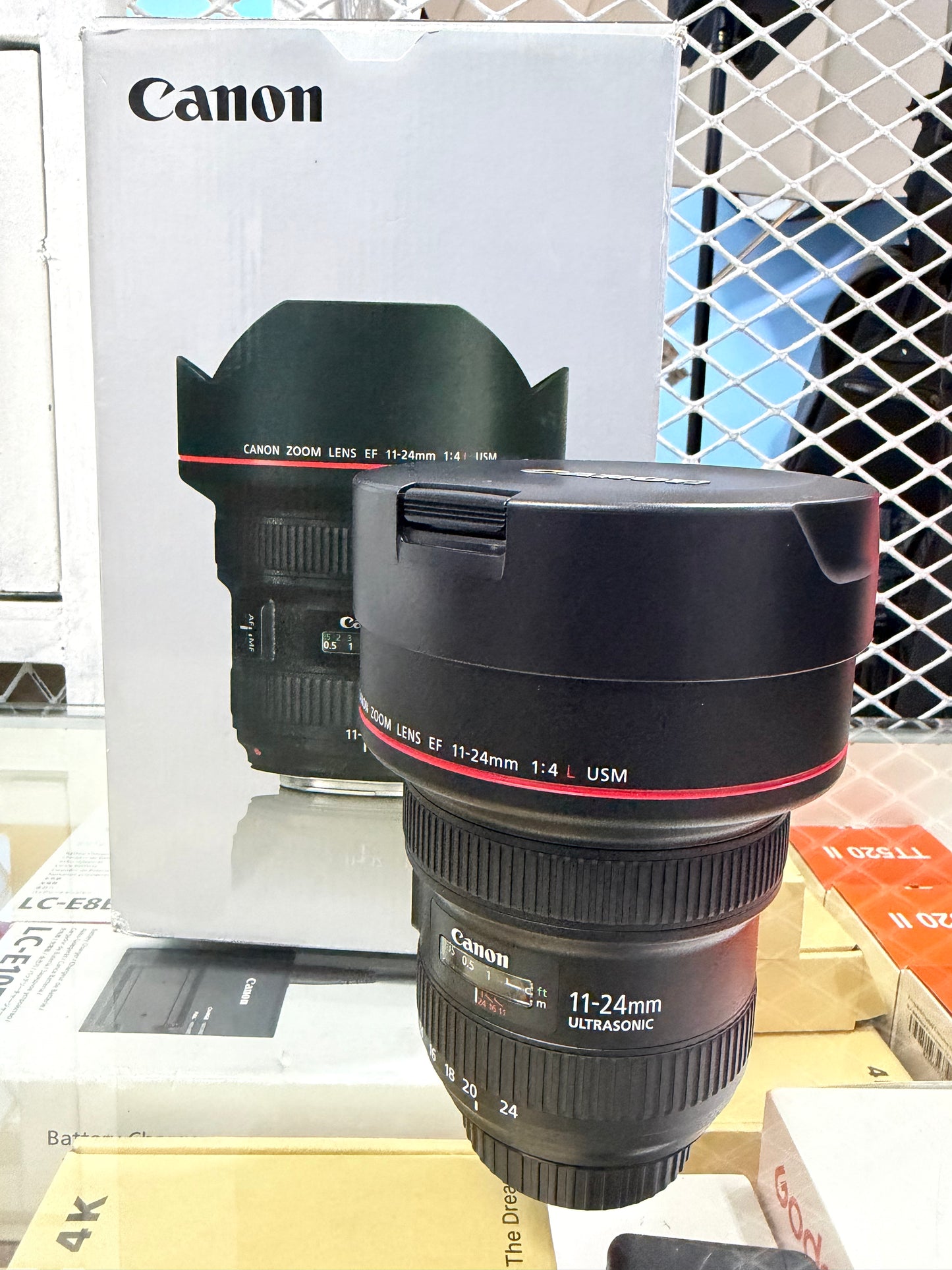 Canon EF 11-24mm f/4L USM Lens (new)