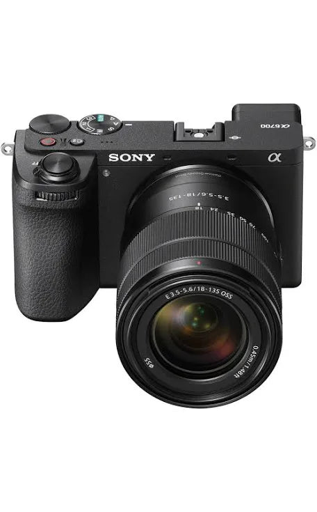 Sony a6700 Mirrorless + Sigma 18-50/2.8 C DC DN -– ILCE6700L pre -owned