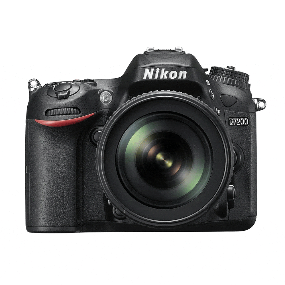 Nikon D7200 Body with 18-140mm pre-owned