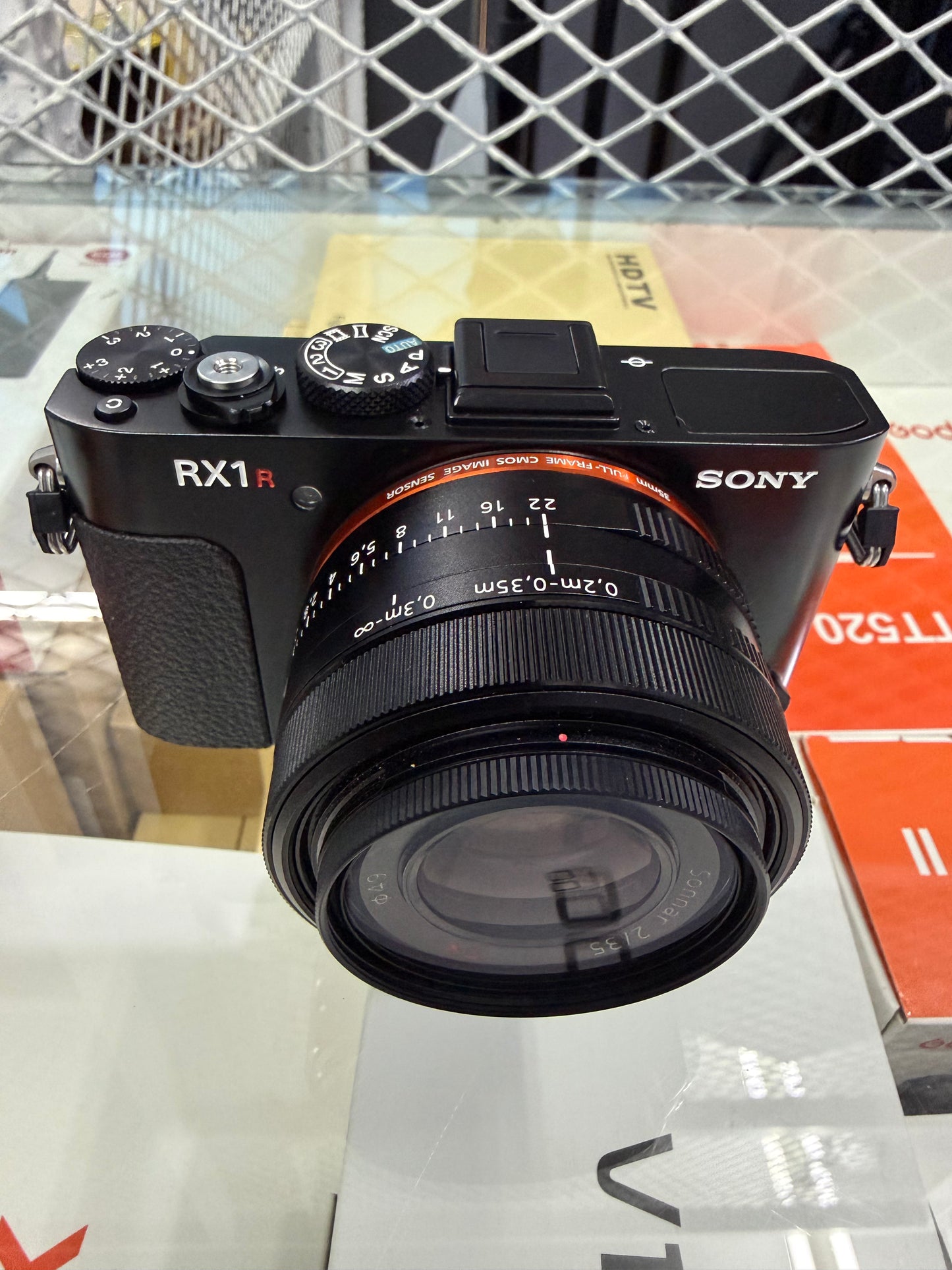 SONY RX1R -DSC CAMERA pre-owned