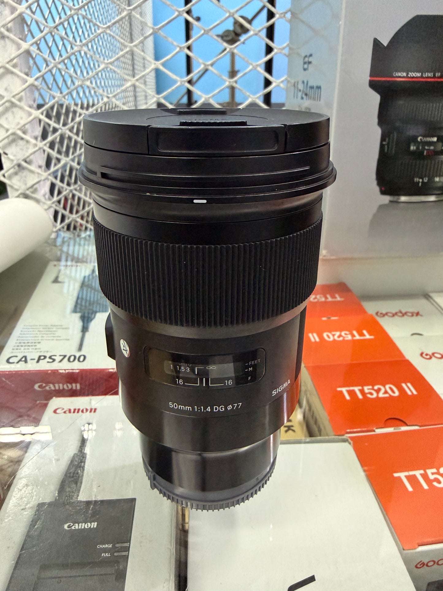24mm F1.4 SIGMA ART DG HSM PRIME LENS for E-mount Sony pre-owned