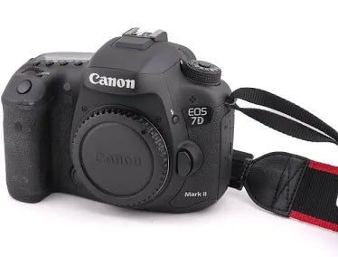 Canon EOS 7D Mark II DSLR Camera BODY (Pre Owned)