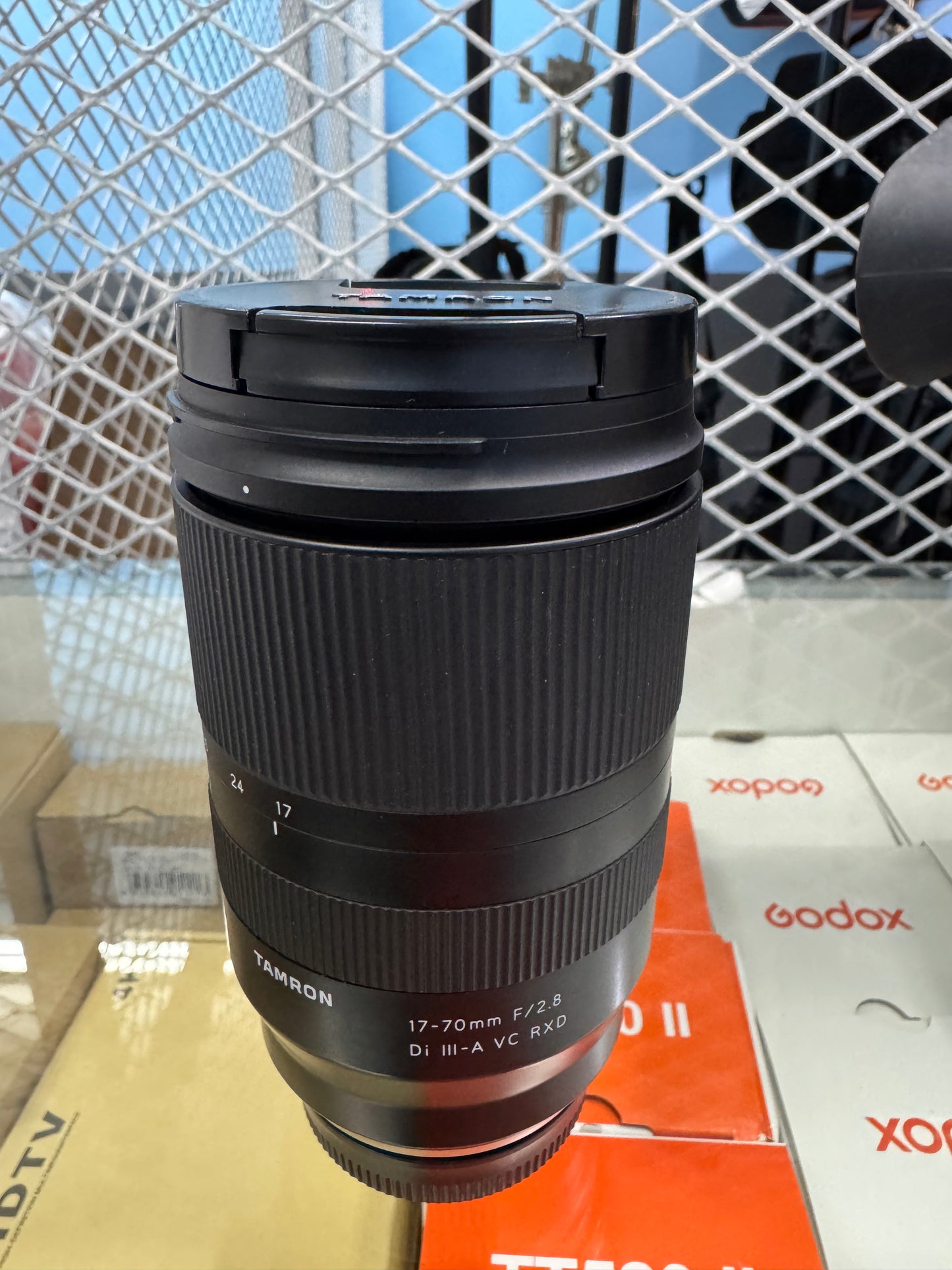 Tamron 17-70mm f/2.8 Di III-A VC RXD Lens for Fujifilm pre-owned